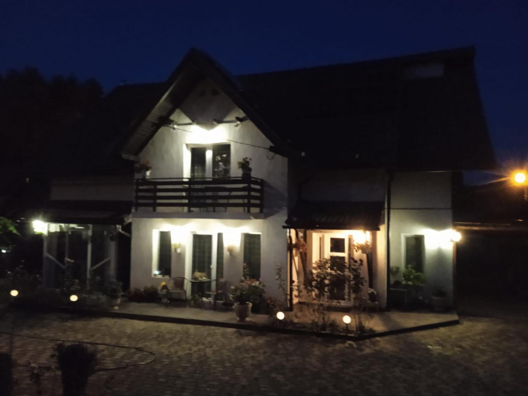 Edelweiss Ilinca Apartment Zarnesti Luaran gambar